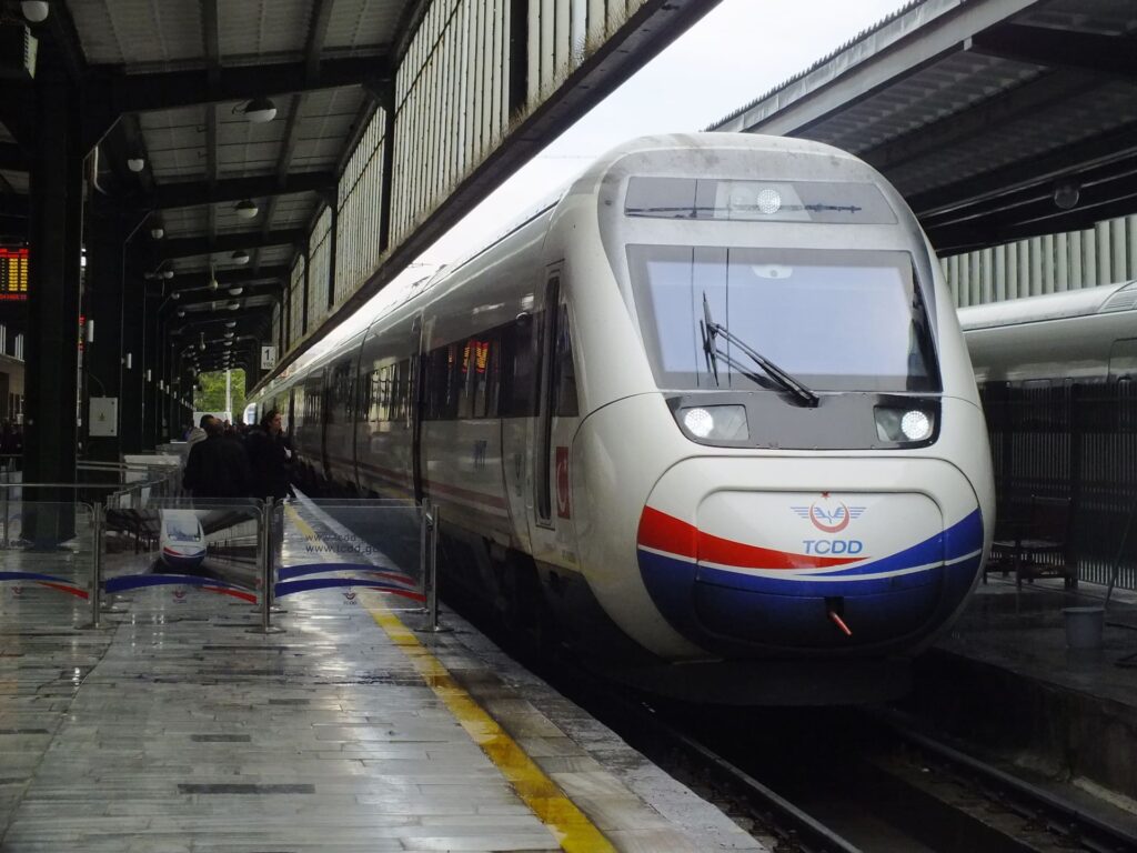 Yüksek Hızlı Tren Biletlerine Zam!
